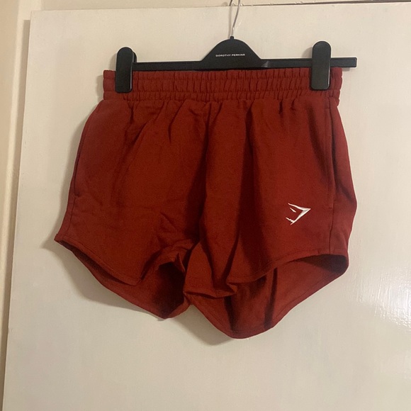 Gymshark Pants - Gymshark shorts red